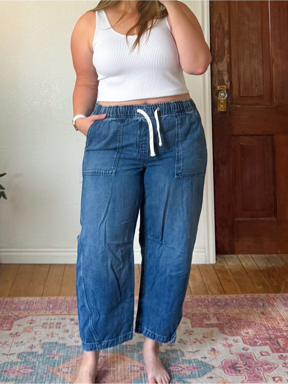 GAP Blue denim Cropped barrel leg pull on jeans
